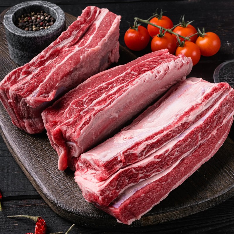 Szponder wołowy black angus na desce