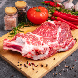 Stek Tomahawk – Efektowny Antrykot z Kością o Intensywnym Smaku